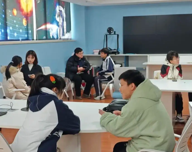 学术引领不只有助于学生理性挑选专业也提升了其大学学习的适应才能 学术引领不只有助于学生理性挑选专业也提升了其大学学习的适应才能