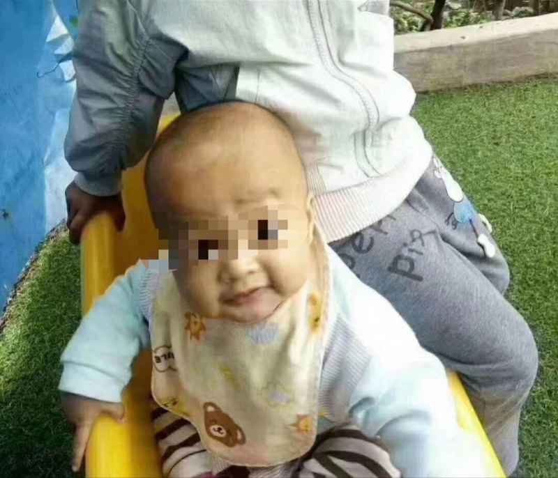 丽江3岁男童被抱走惊魂45小时:距家数百米多人目睹,山洞寻回
